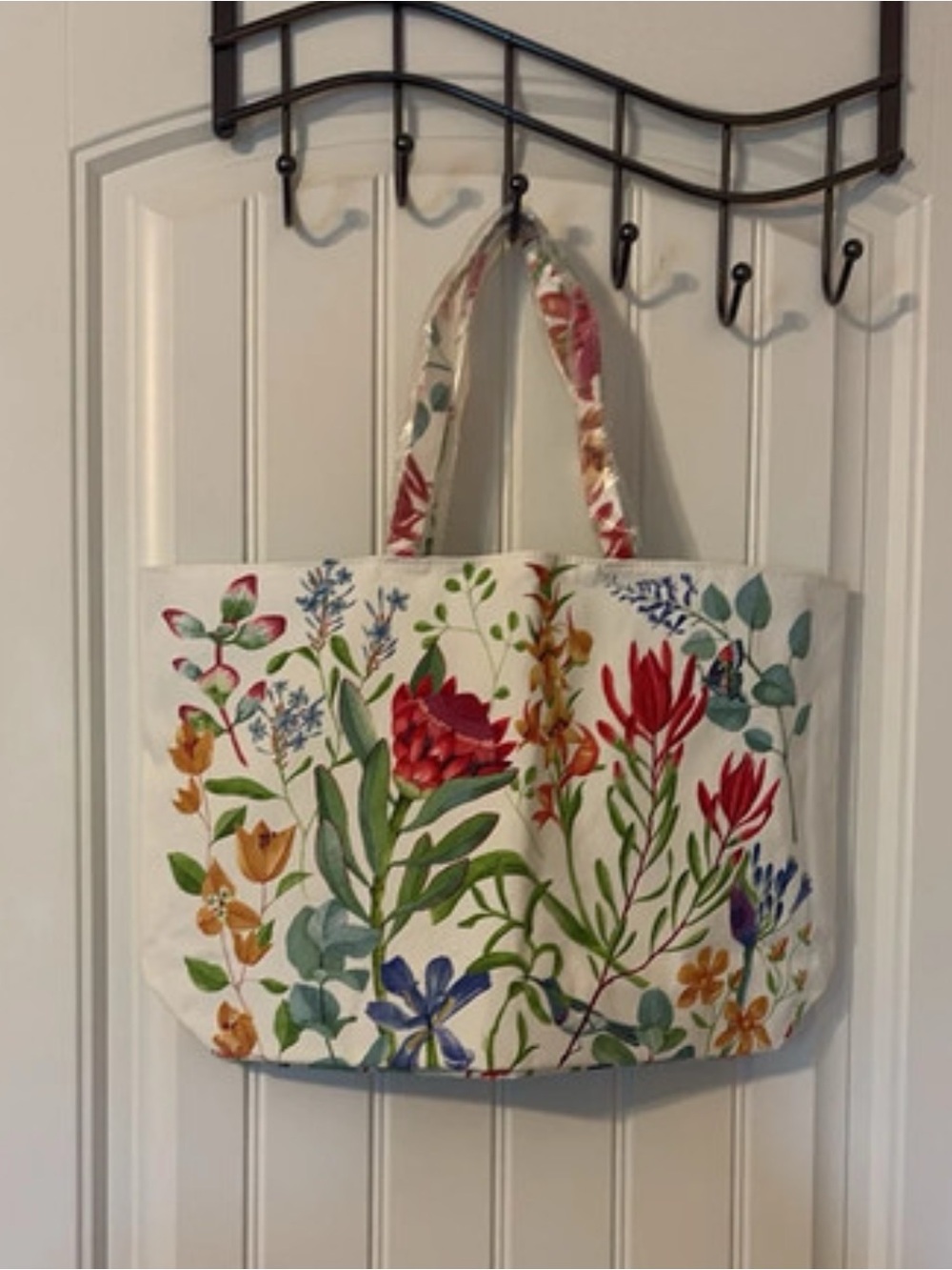 EstΓ©e Lauder Floral Tote Bag - White with Multicolor Botanical Print